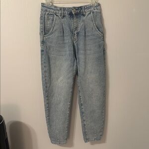 Blue Relaxed Jeans Classic Fit